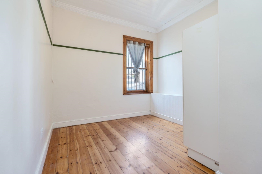 3 Bedroom Property for Sale in Sea Point Western Cape